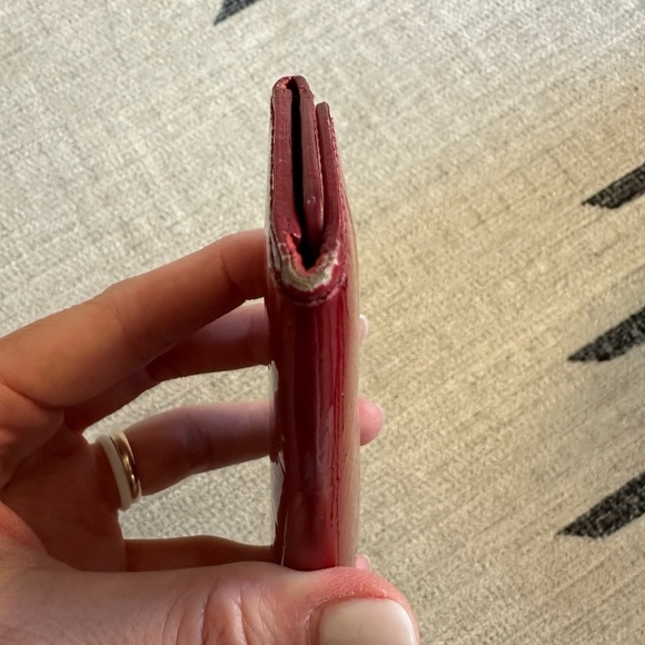 Louis Vuitton Red Vernis Key Holder GUC - Picture 6 of 11